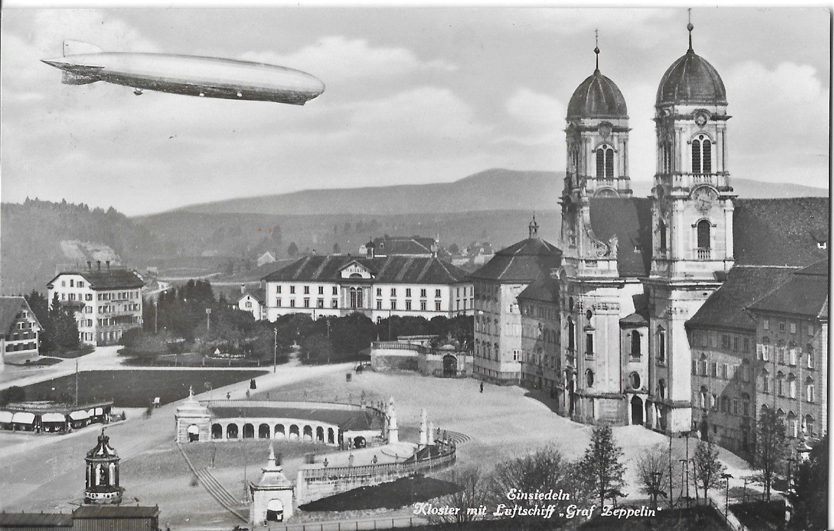 Ansichtskarten: Karte Einsiedeln mit Zeppelin 1931 – Gebraucht aus Zürich von