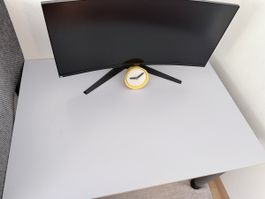Profi-Bürotisch / Schreibtisch (Schweizer Qualität)