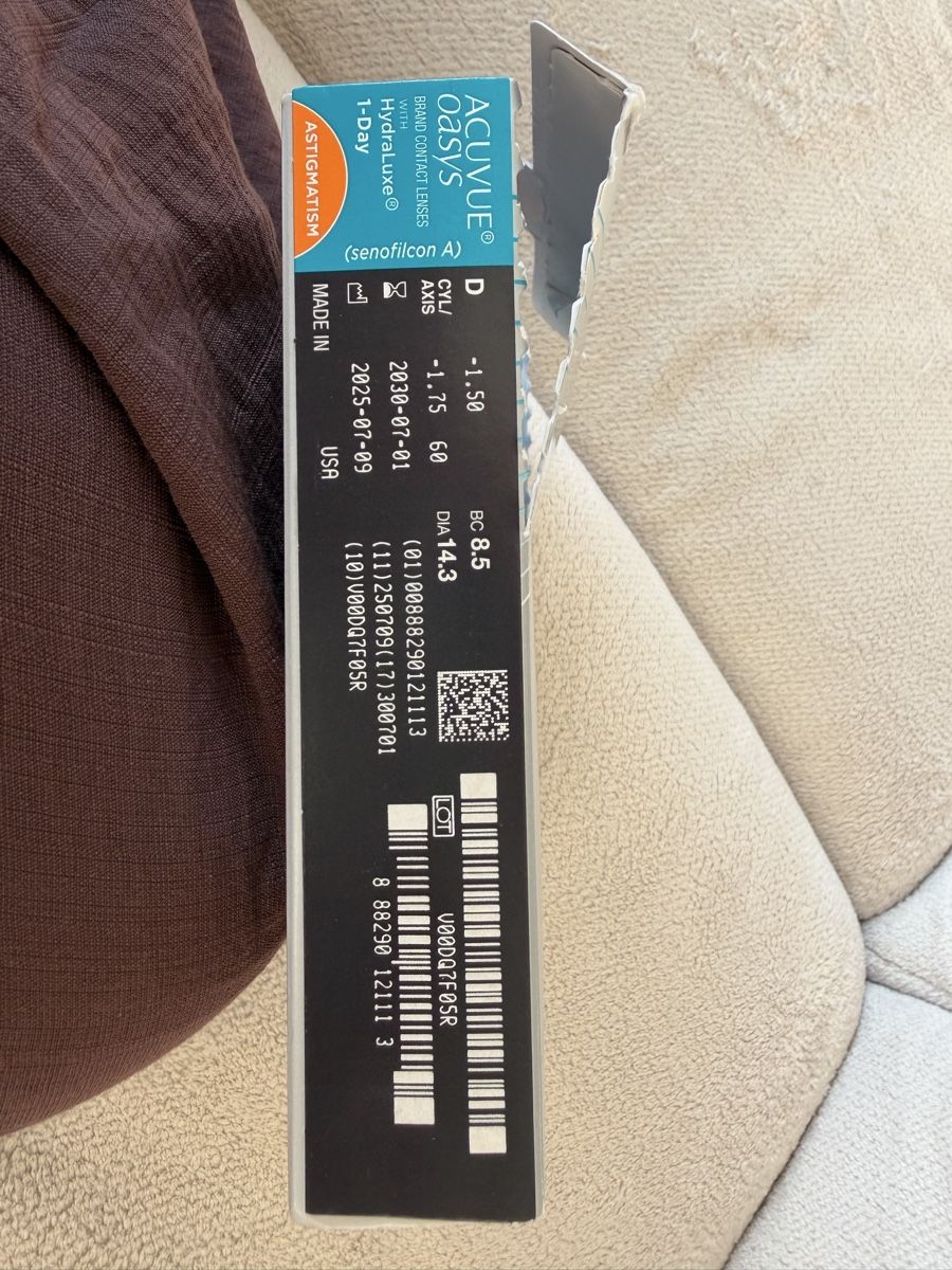 Acuvue Lenti a contatto: Acuvue Oasys hydra luxe astigmatism – Nuovo (secondo la descrizione) da Zürich venduto da leaena.st