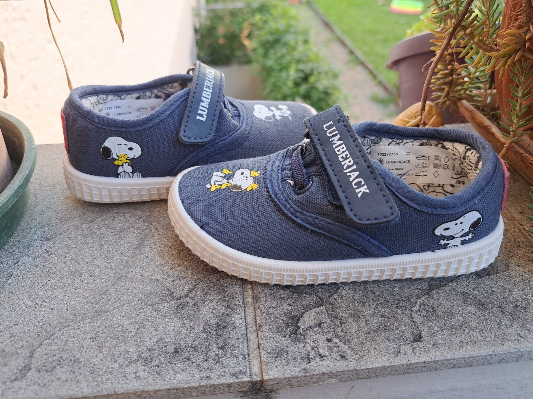 Schuhe für Jungen: Lumberjack Grösse 22 Snoopy – Gebraucht aus Zürich von tam_5gjb 1