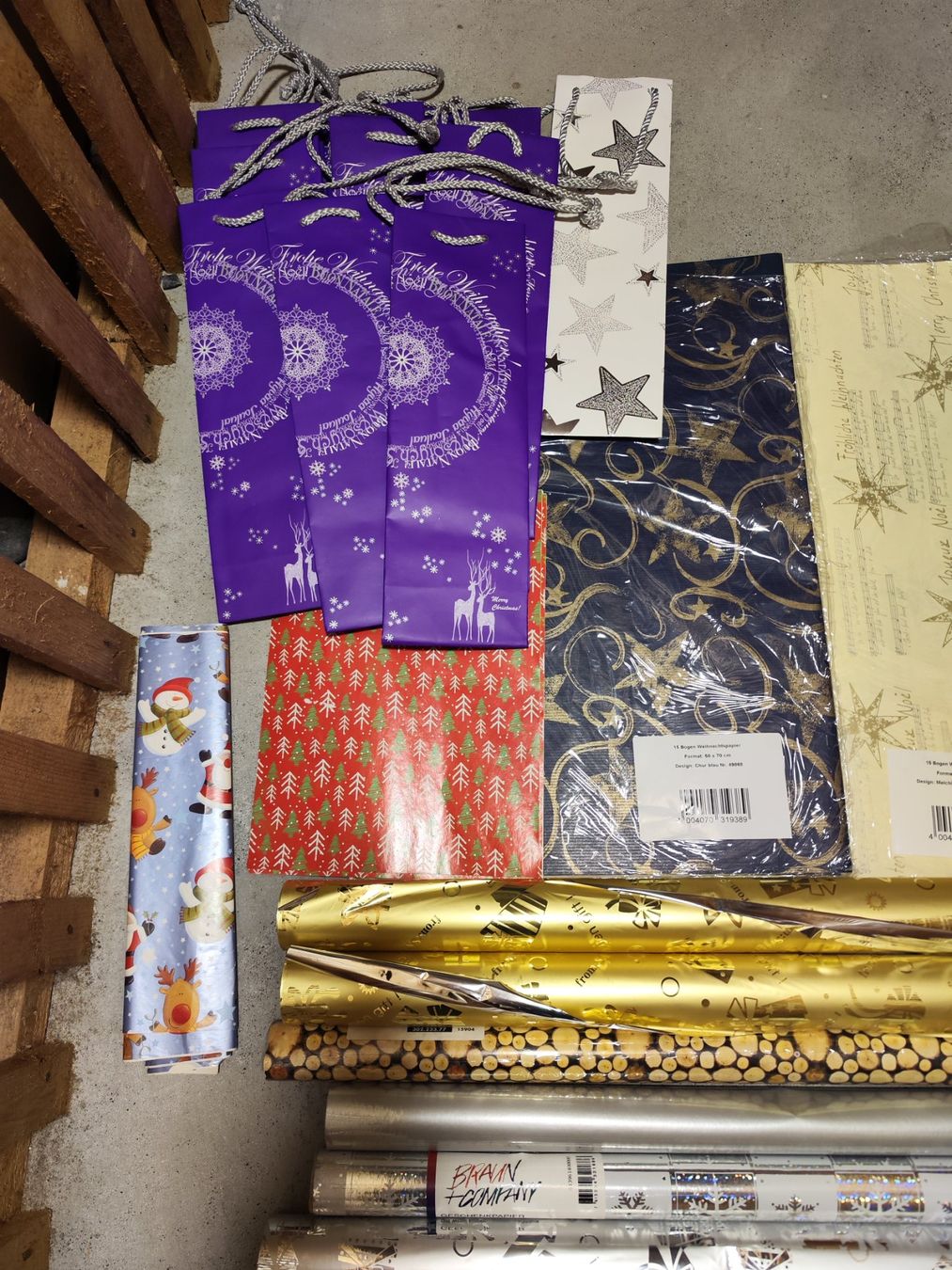 Carta: Grosses Weihnachts Papier / Geschenk Set – Nuovo e nell'imballaggio originale da Fislisbach venduto da Hast1976 1