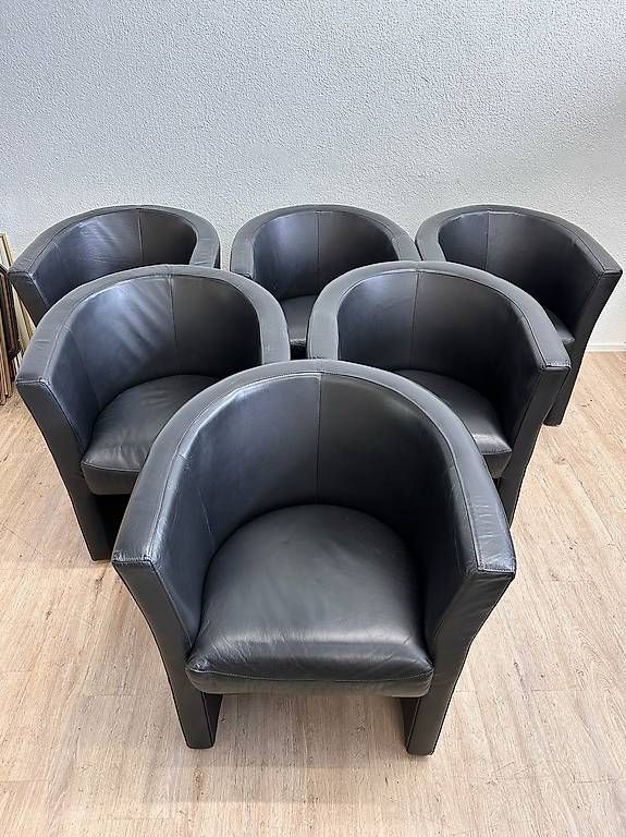 Poltrone: Moderne Leder Cocktailsessel Schwarz IMS 6er-Set – Usato da Obernau venduto da Arche_Noah_Brocki