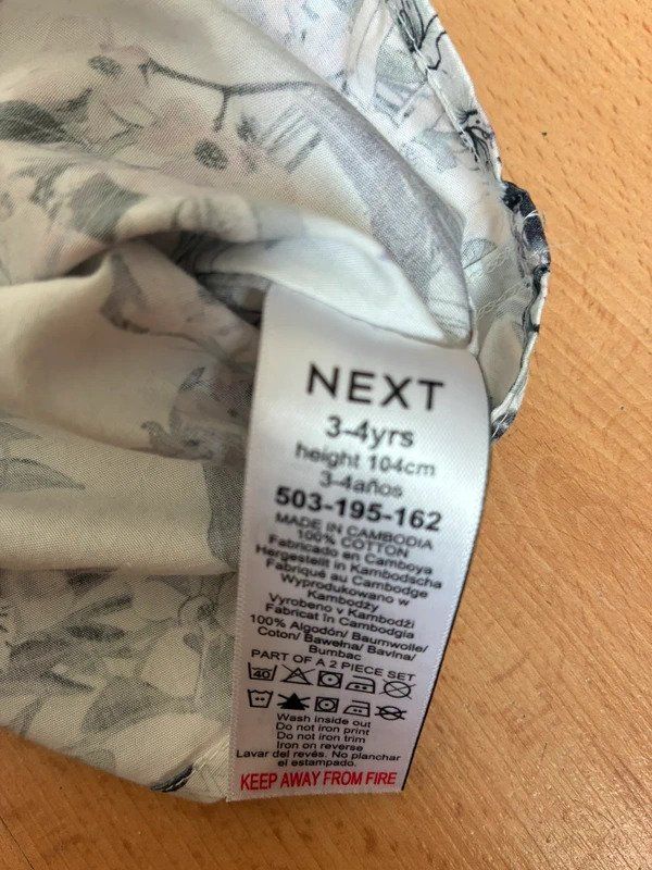 Completi: Next Kinder Anzug-Set 3-4J, 104 – Usato da Thun venduto da yannisgu 2