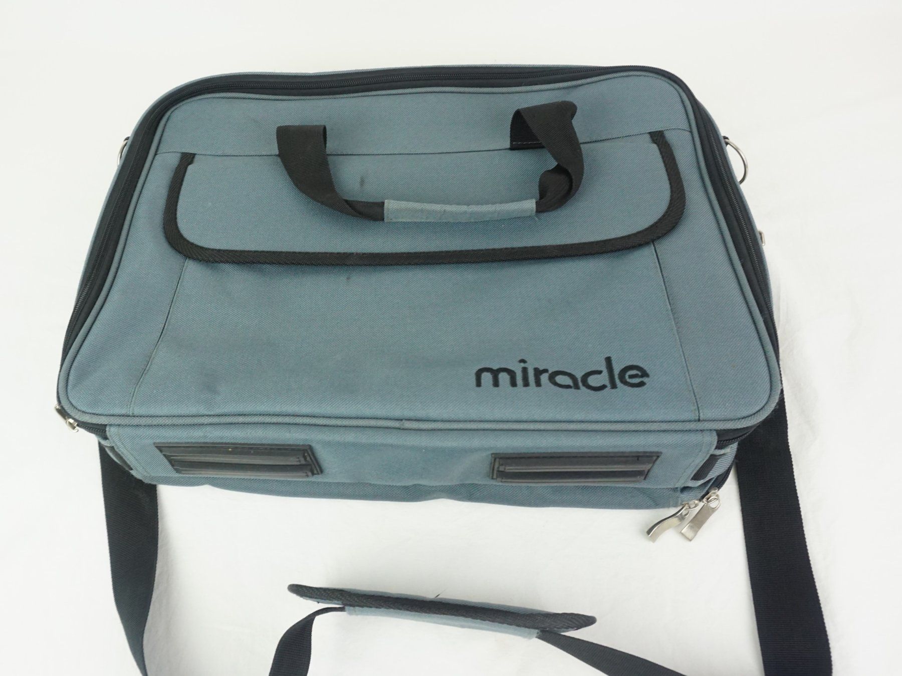 Sacs: Miracle Laptoptasche 19 Zoll – D'occasion à Pratteln par Restwert_Pratteln 3