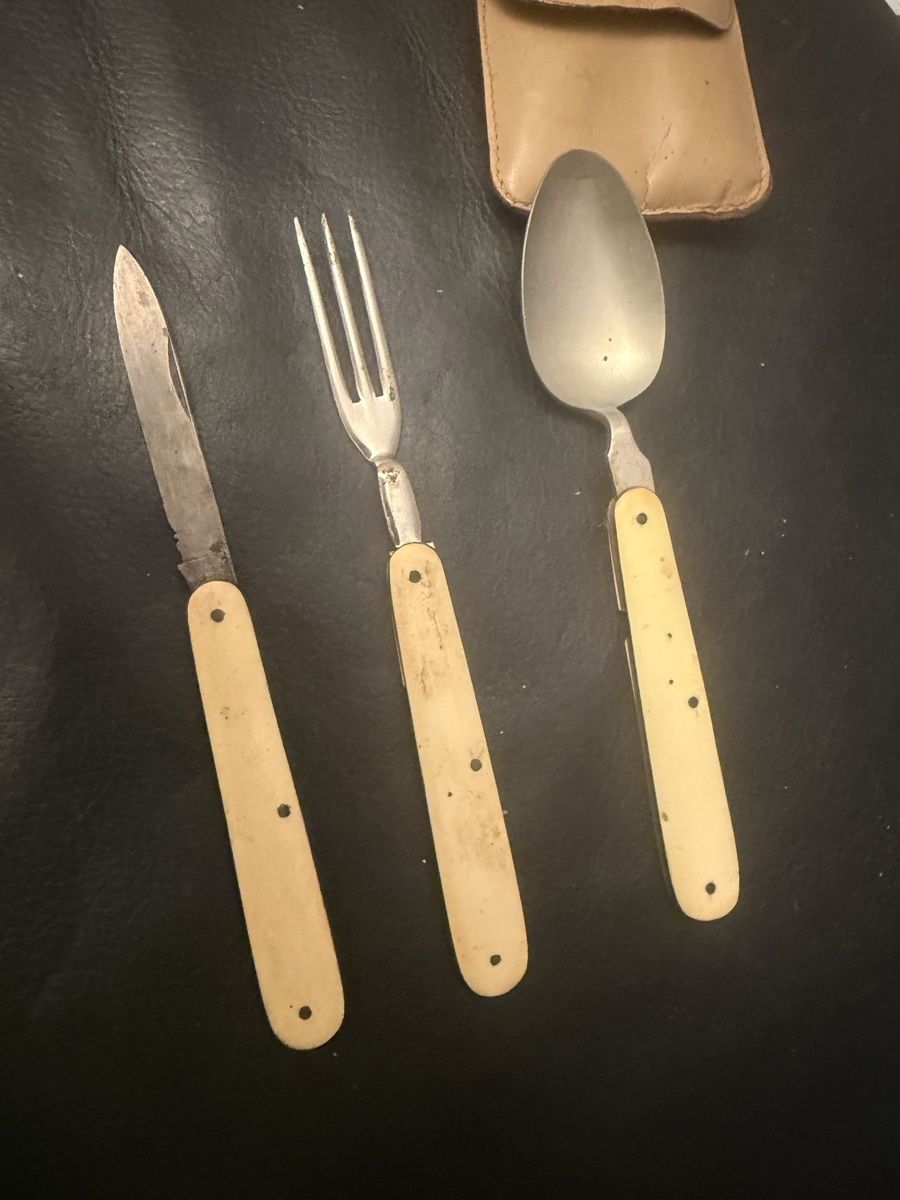 Set di posate: Uraltes Set an Klappbesteck – Usato da Baden venduto da noli.r 4