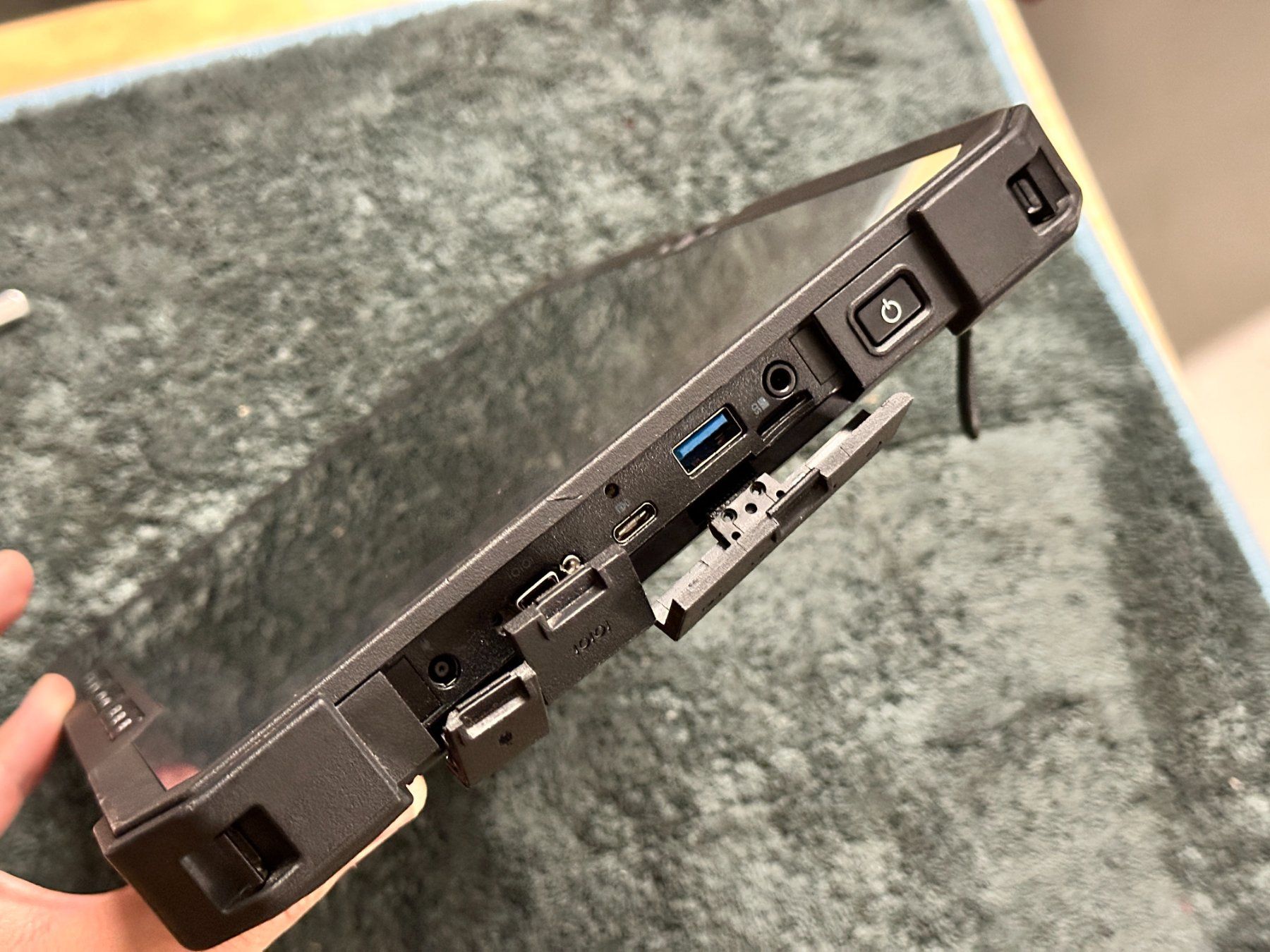Dell Notebook: DELL Latitude 7220 Rugged Extreme Tablet – Usato da Belp venduto da neno24 4