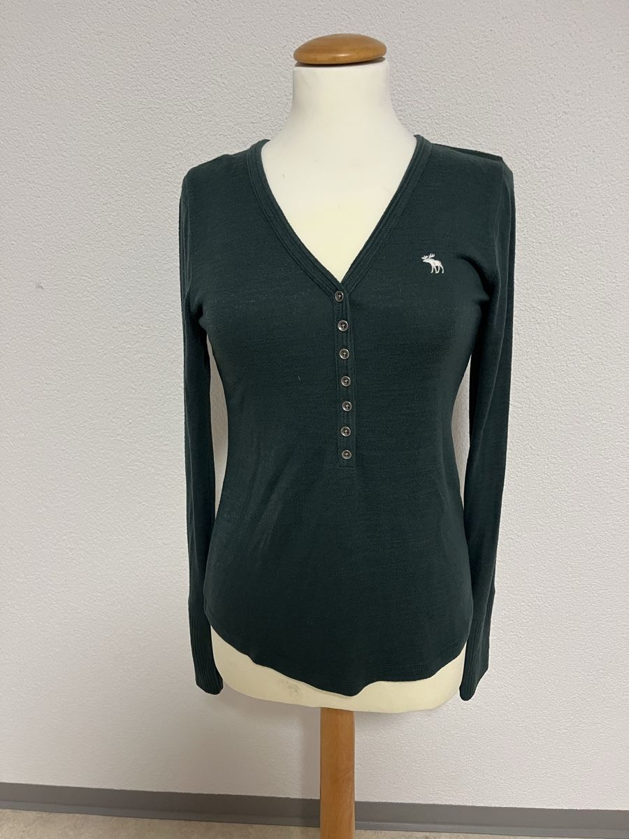 Abercrombie T-shirts: Abercrombie & Fitch Soft Dunkelgrün Gr. M – D'occasion à Thalheim par karmabis_ 1