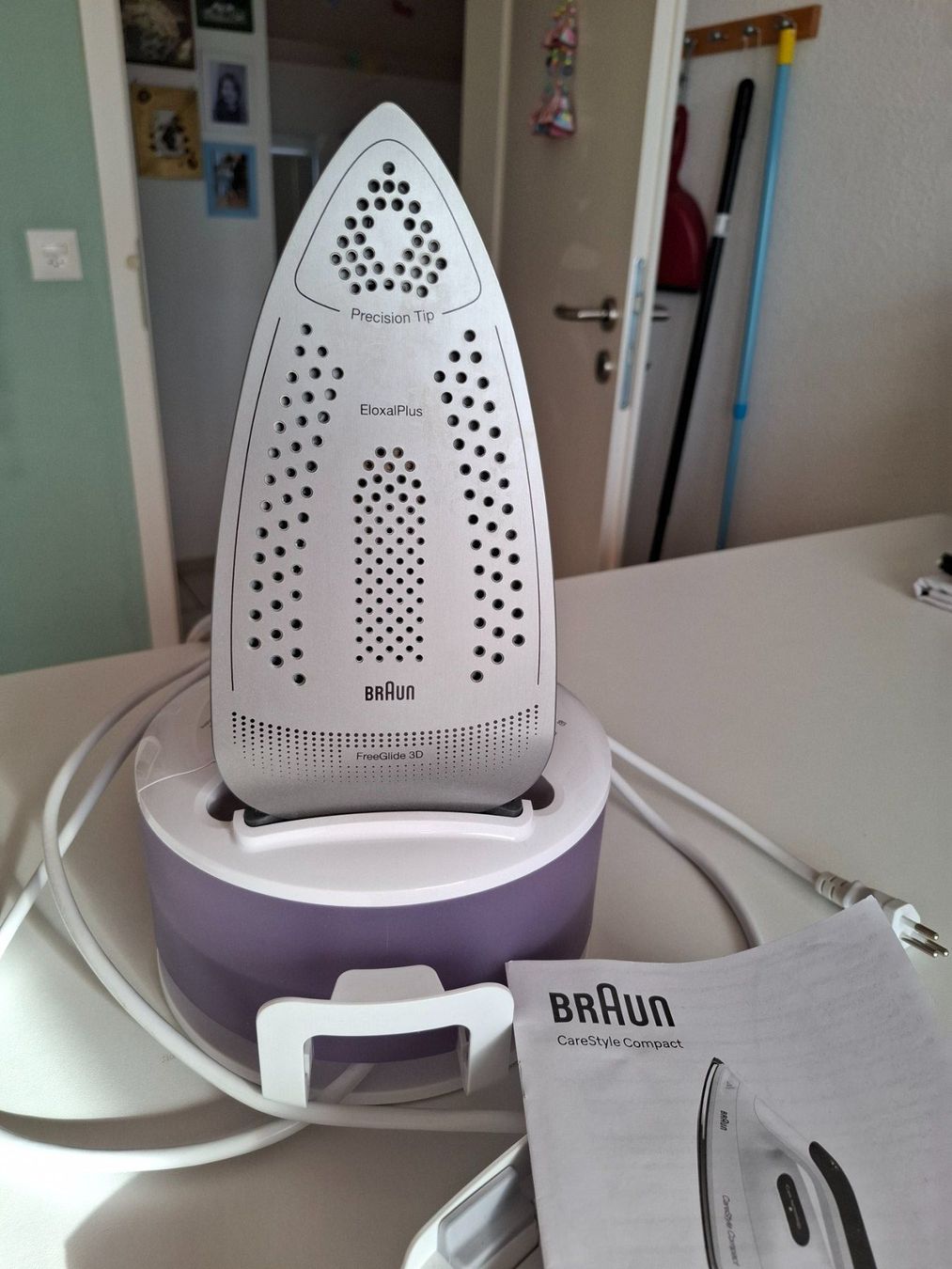 Braun Ferri da stiro: BRAUN Dampfbügelstation – Usato da Zeiningen venduto da Christine298 1