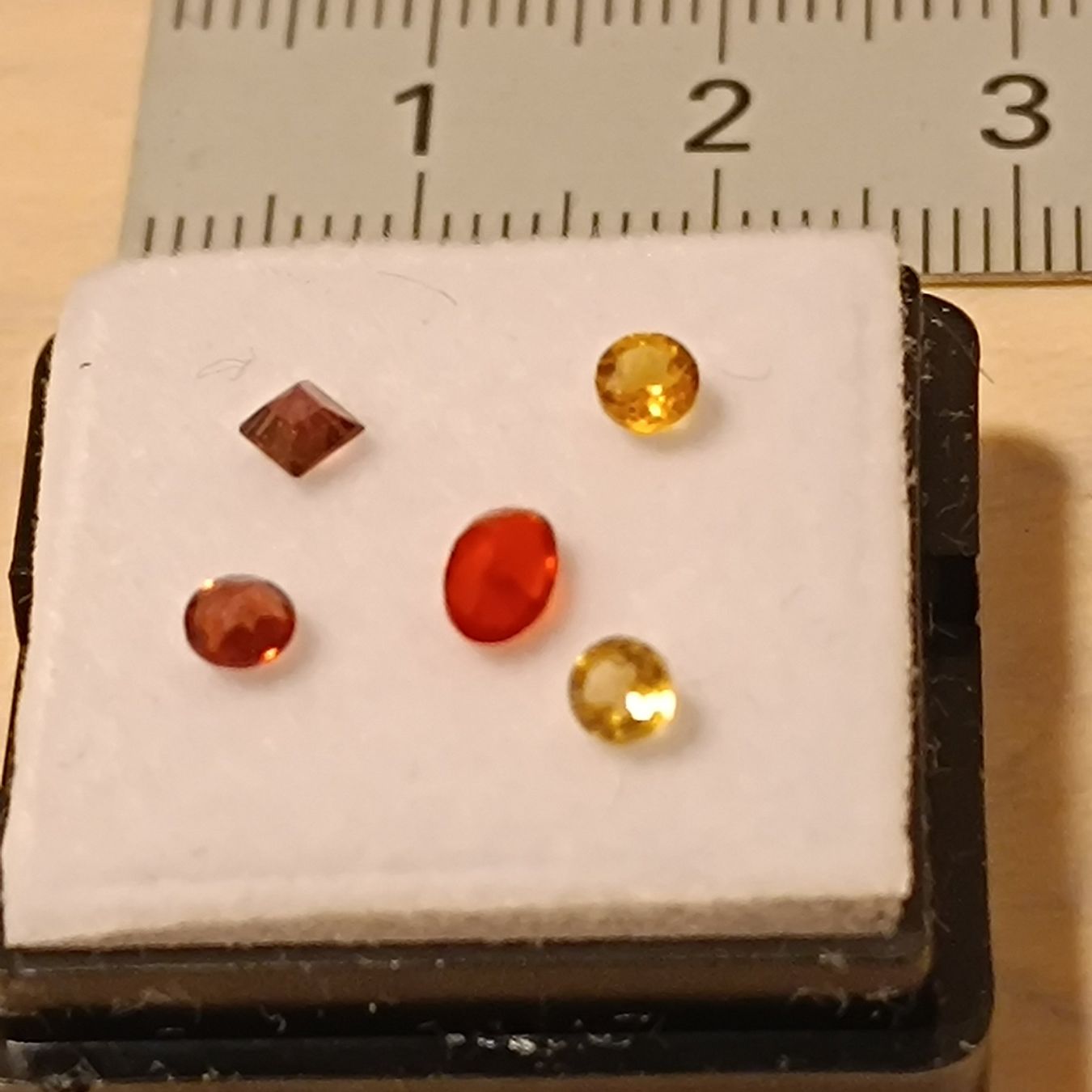 Pietre preziose: Edelsteine im Böxli Facettiert – Nuovo e nell'imballaggio originale da Altdorf SH venduto da Dossenbach 3