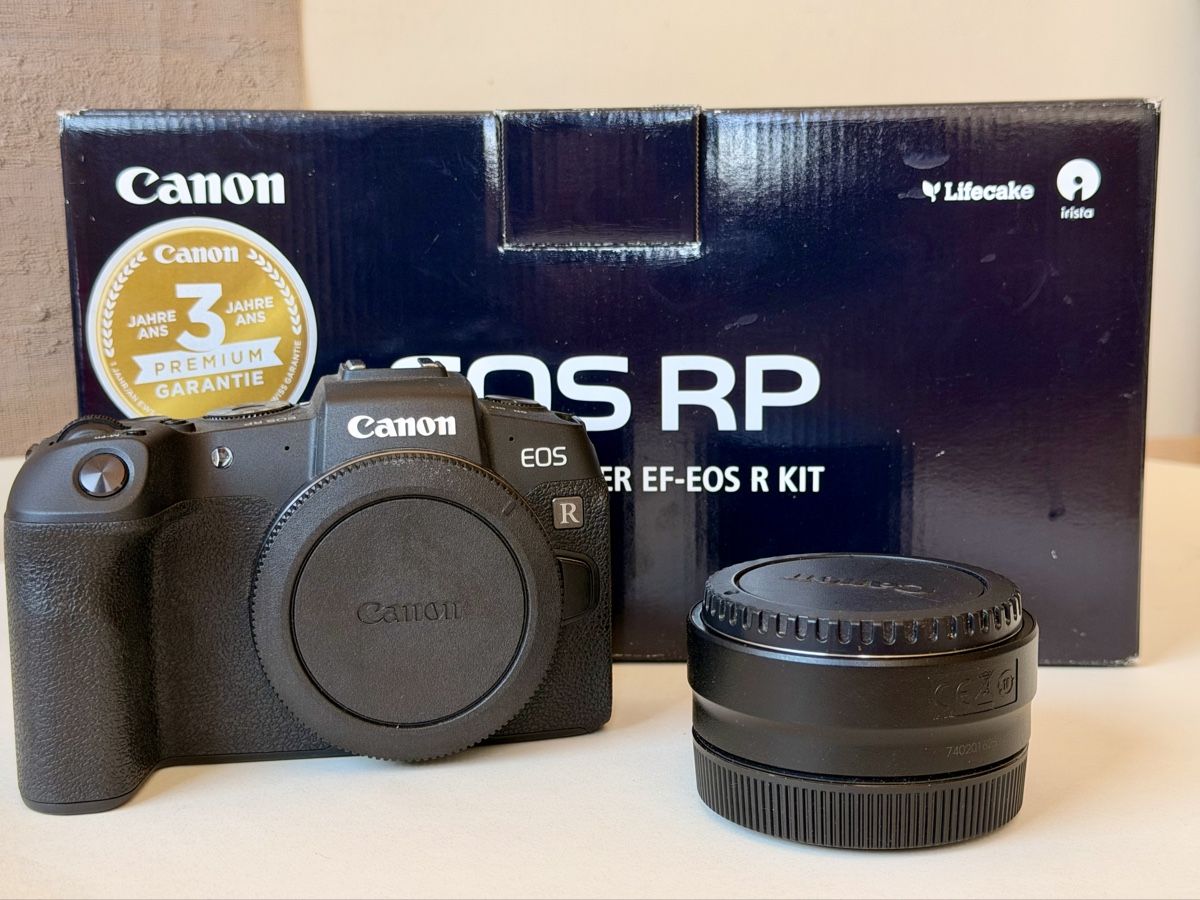 Canon Appareil photo: Canon EOS RP camera+Adapter EF-EOS R kit – D'occasion à Petit-Lancy par Rg_83 2