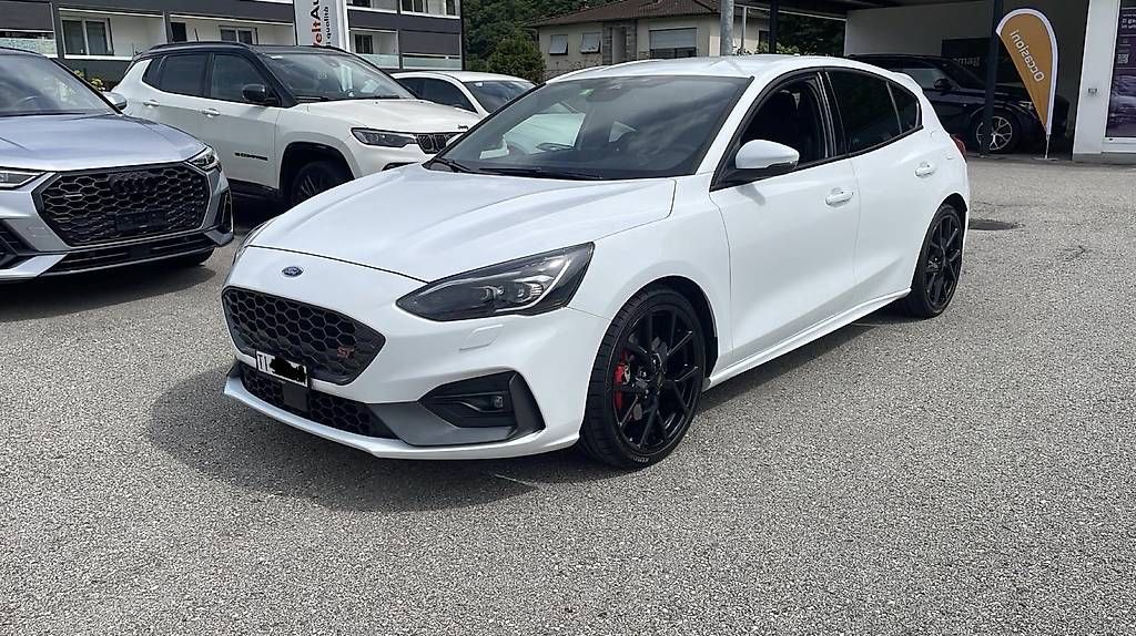 Autos: Ford Focus ST 2.3 EcoBoost Manuale – Gebraucht aus Losone von dec_bh55