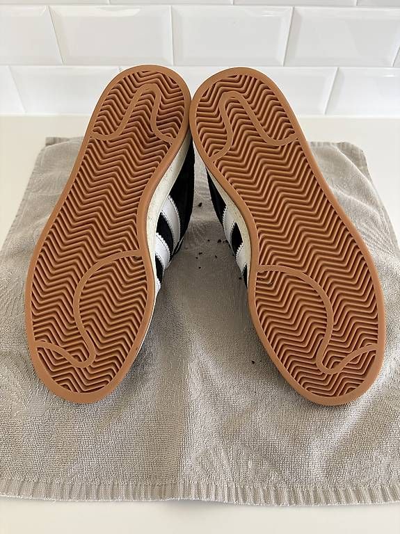 Adidas Scarpe da uomo: ADIDAS Classic Schuhe Gr. 44 neuwertig – Nuovo (secondo la descrizione) da Ballwil venduto da Soia 1