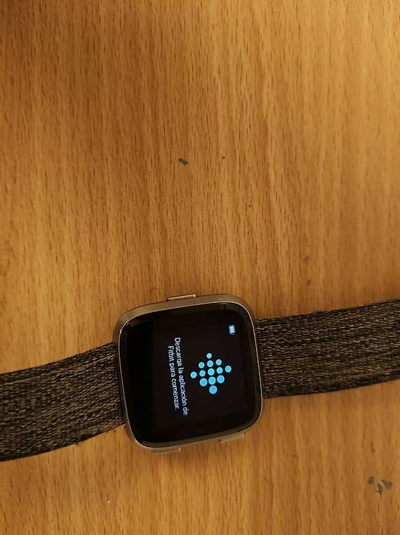 Smartwatch: Fitbit versa  – Usato da Sargans venduto da punkmarado 2