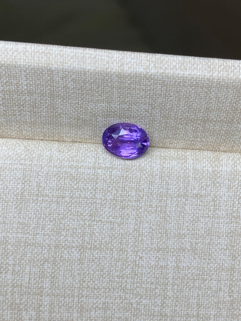 Pietre preziose: Sapphire 2.3 ct – Nuovo e nell'imballaggio originale da Sarnen venduto da catnini 3