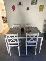 Esstisch Set weiss grau 119x75 cm mit vier Stühlen