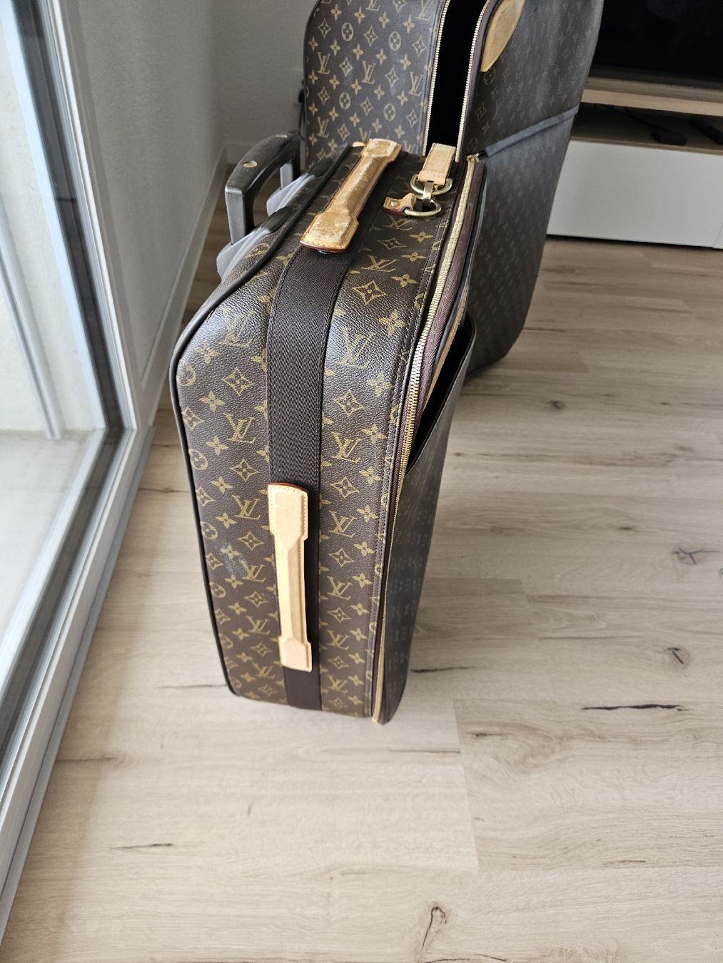 Louis Vuitton Valigie: 2 Borse Louis Vuitton Pegase 55 e 70monogram trolley, viaggi – Usato da Dottikon venduto da ivo_7hnj 2