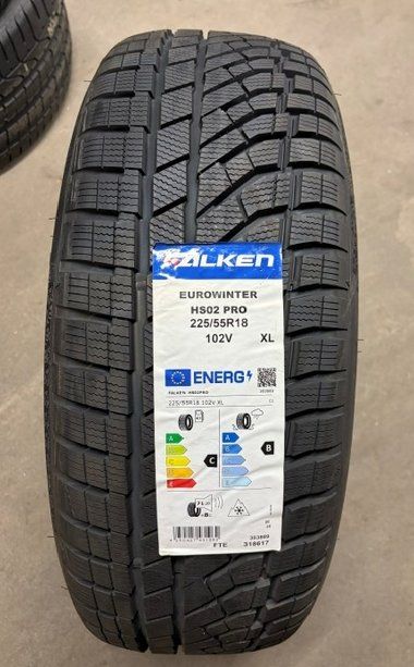 Pneumatici & Ruote complete: Falken Winterreifen – Nuovo (secondo la descrizione) da Biel/Bienne venduto da orpundgarage