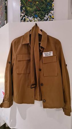 Bluse mit Gürtel, khaki, neu, Grösse 2 (ca S)