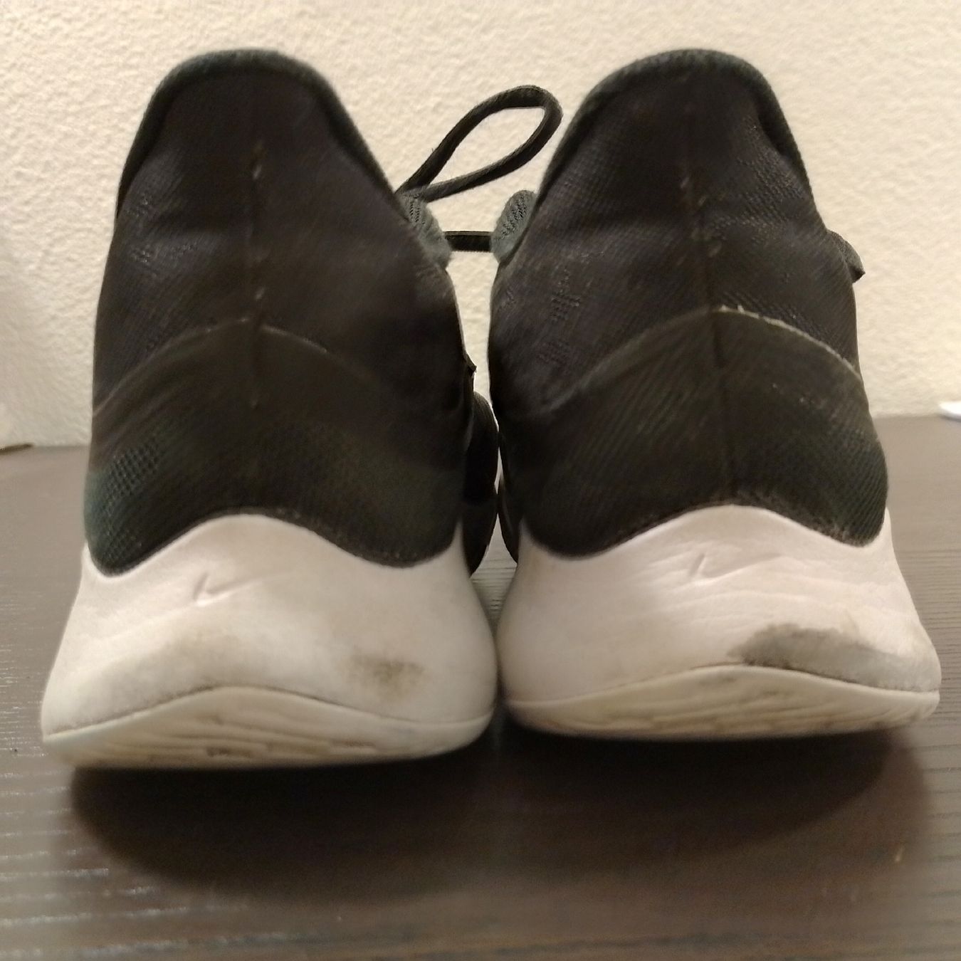 Nike Scarpe da uomo: Nike Air Max Impact in Schwarz – Usato da Uznach venduto da EMaria83 1