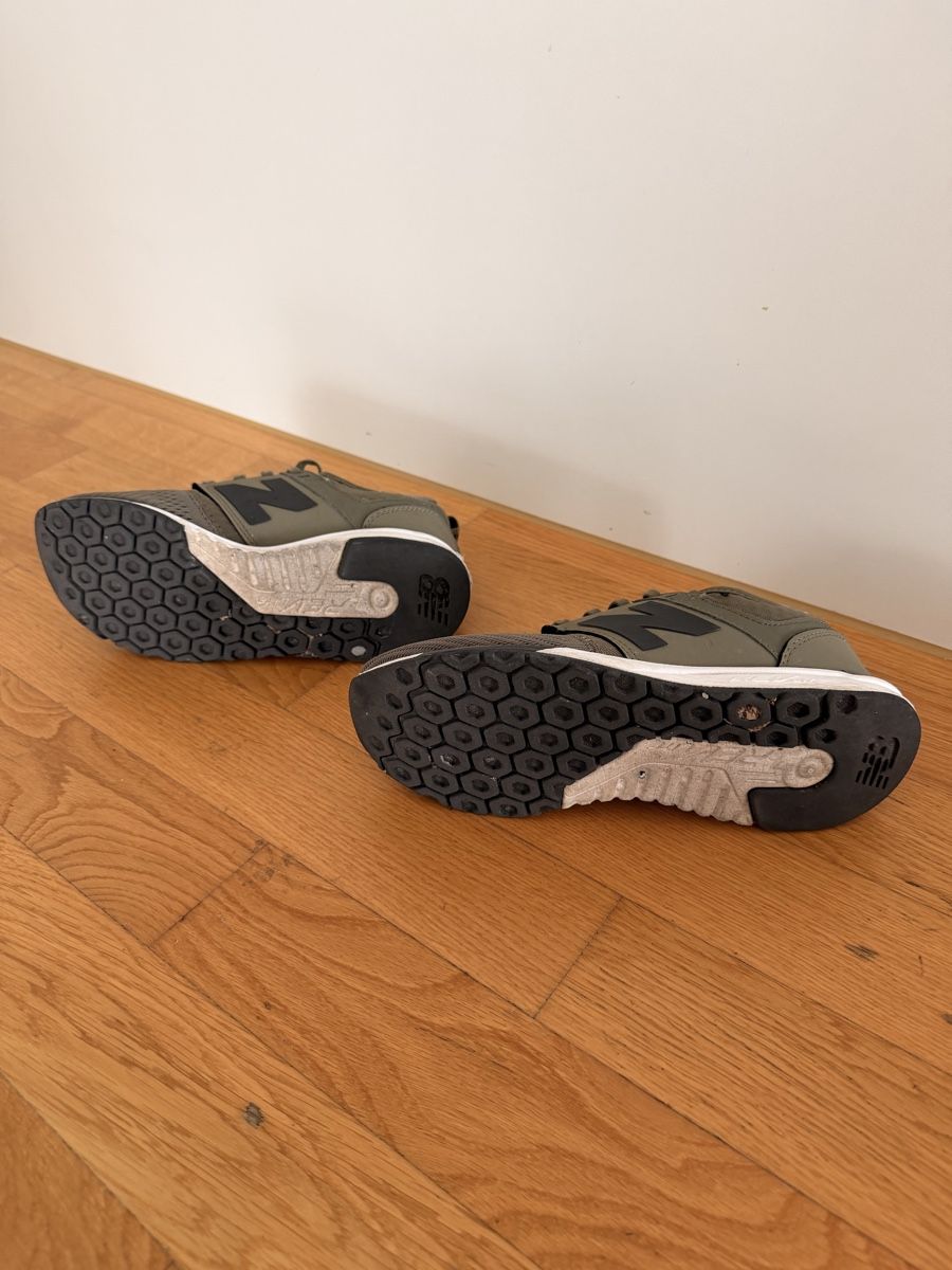 New Balance Chaussures hommes: NEW BALANCE SNEAKER – D'occasion à Muri AG par GIRO777 1