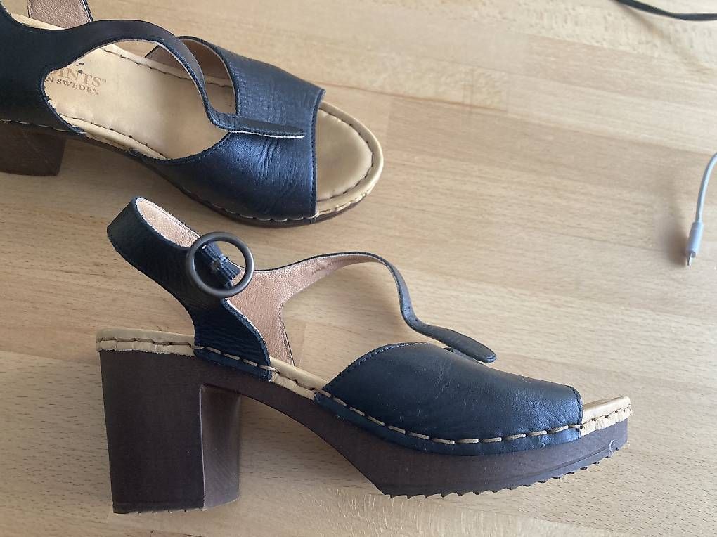 Scarpe da donna: Riemchensandalen mit Absatz, Grösse 38 – Usato da Zürich venduto da rac_jpy8