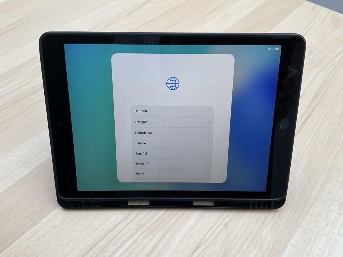 Apple Tablettes PC: Ipad 8. Generation 32 GB Wifi und Celluar – D'occasion à Rekingen AG par Marki22