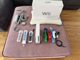 Nintendo Wii Konsole mit Zubehör gebraucht