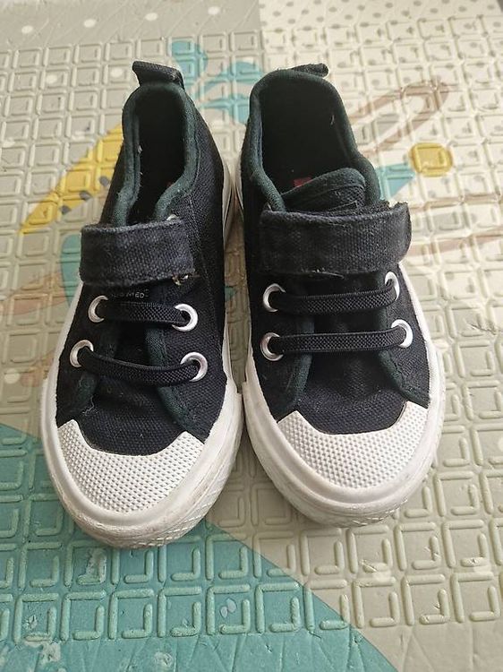 Chaussures garçon: Levis Hlabschuhe Gr. 24 – D'occasion à Döttingen par hei_sf5v