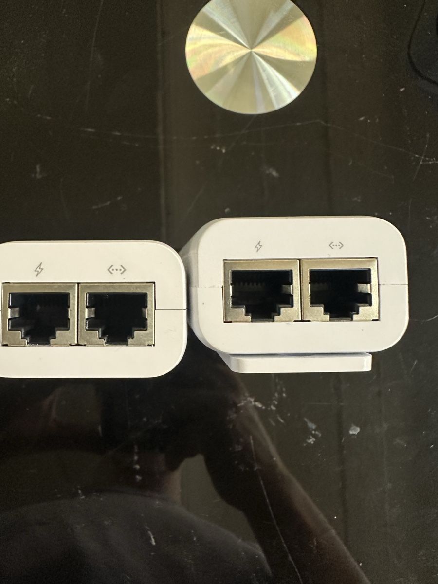 Ubiquiti Unità & Adattatore: UniFi 15W PoE Adapter 17 Stk. – Nuovo (secondo la descrizione) da Luzern venduto da FrankGroebel 4