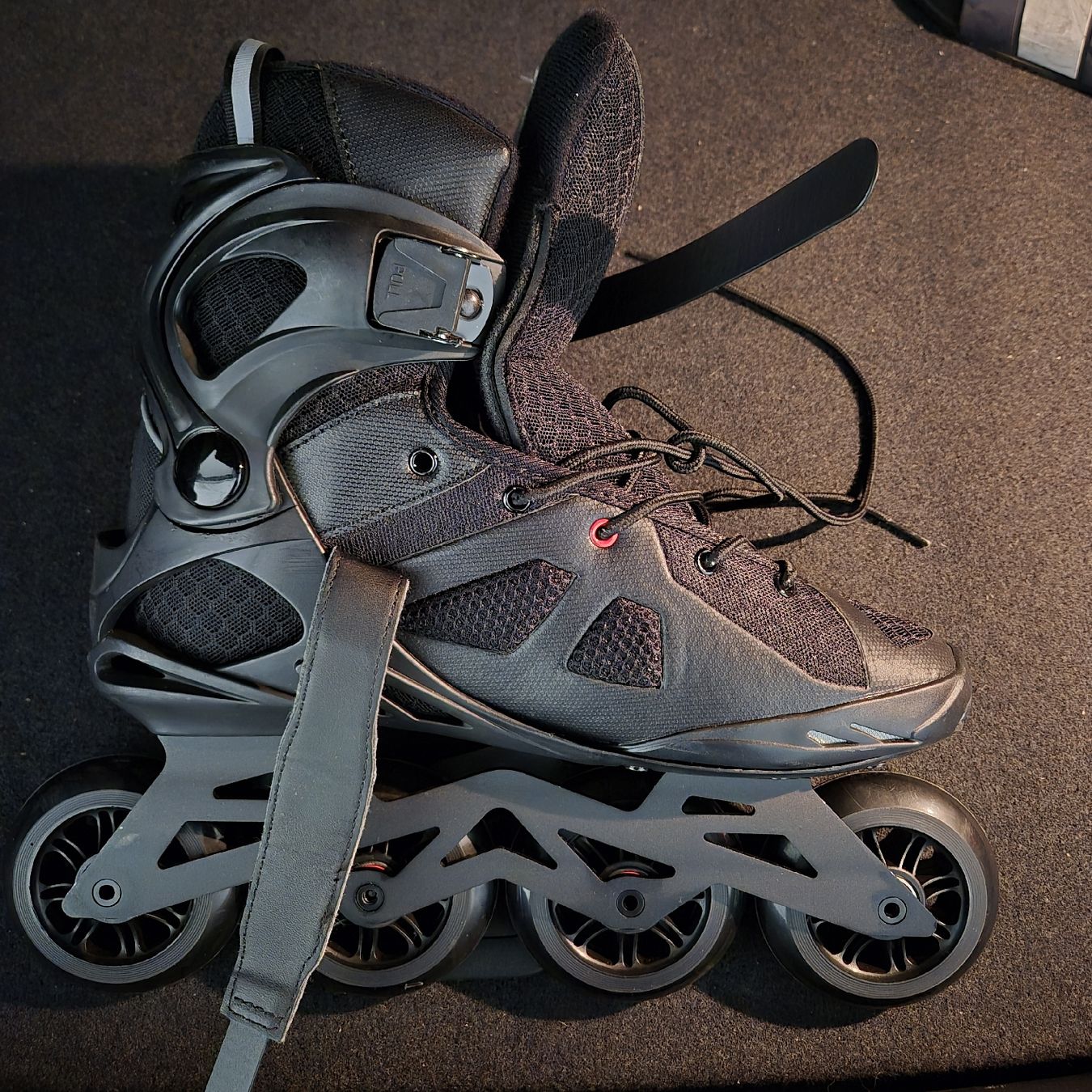Pattini in linea & Pattini a rotelle: Tempish Inlineskates Grösse 44, Top Zustand! – Nuovo (secondo la descrizione) da Ibach venduto da fil_d58b