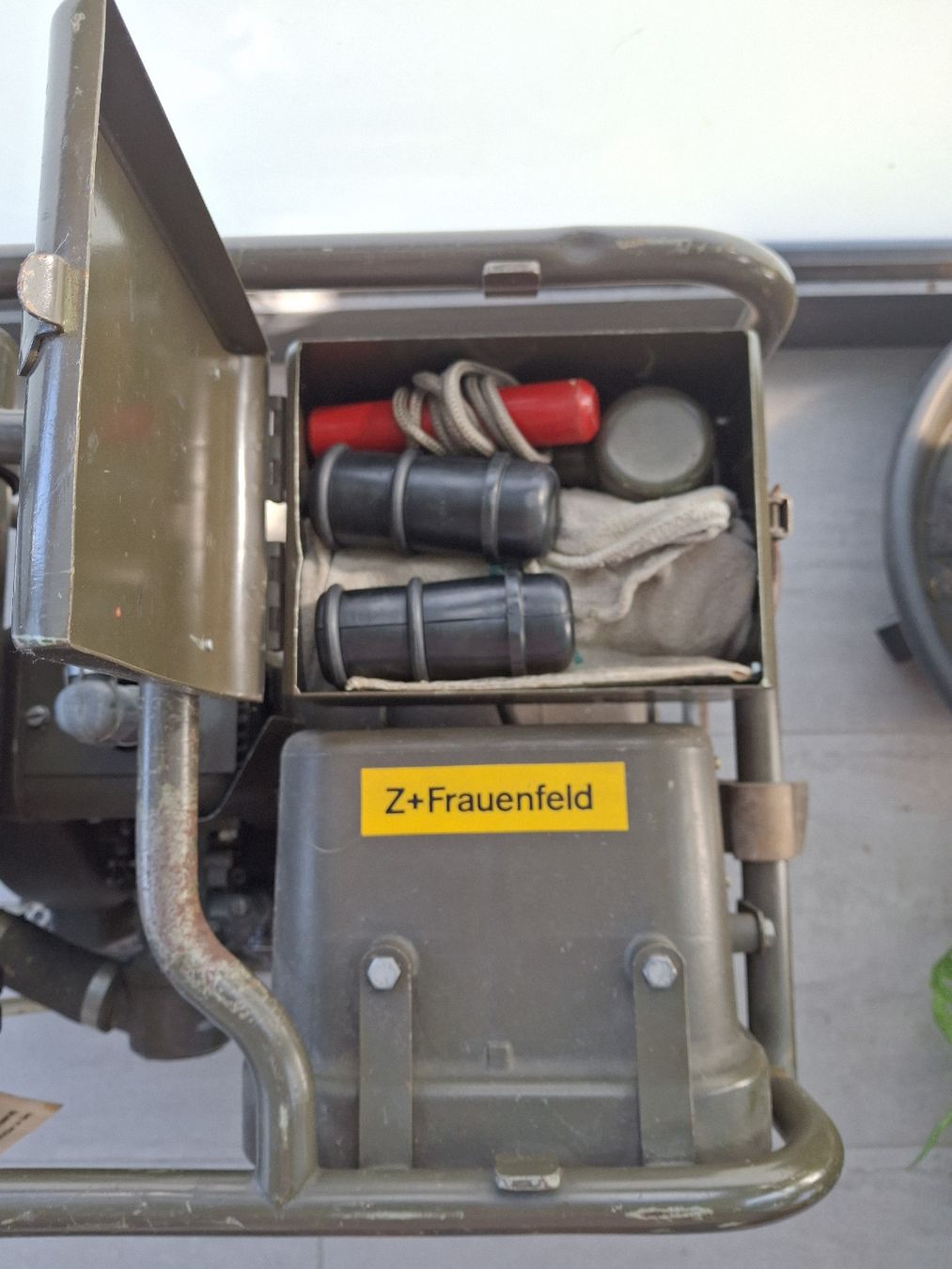 Générateurs de courant: Armee Generator 400W 24V – D'occasion à Birsfelden par Snezana86 2