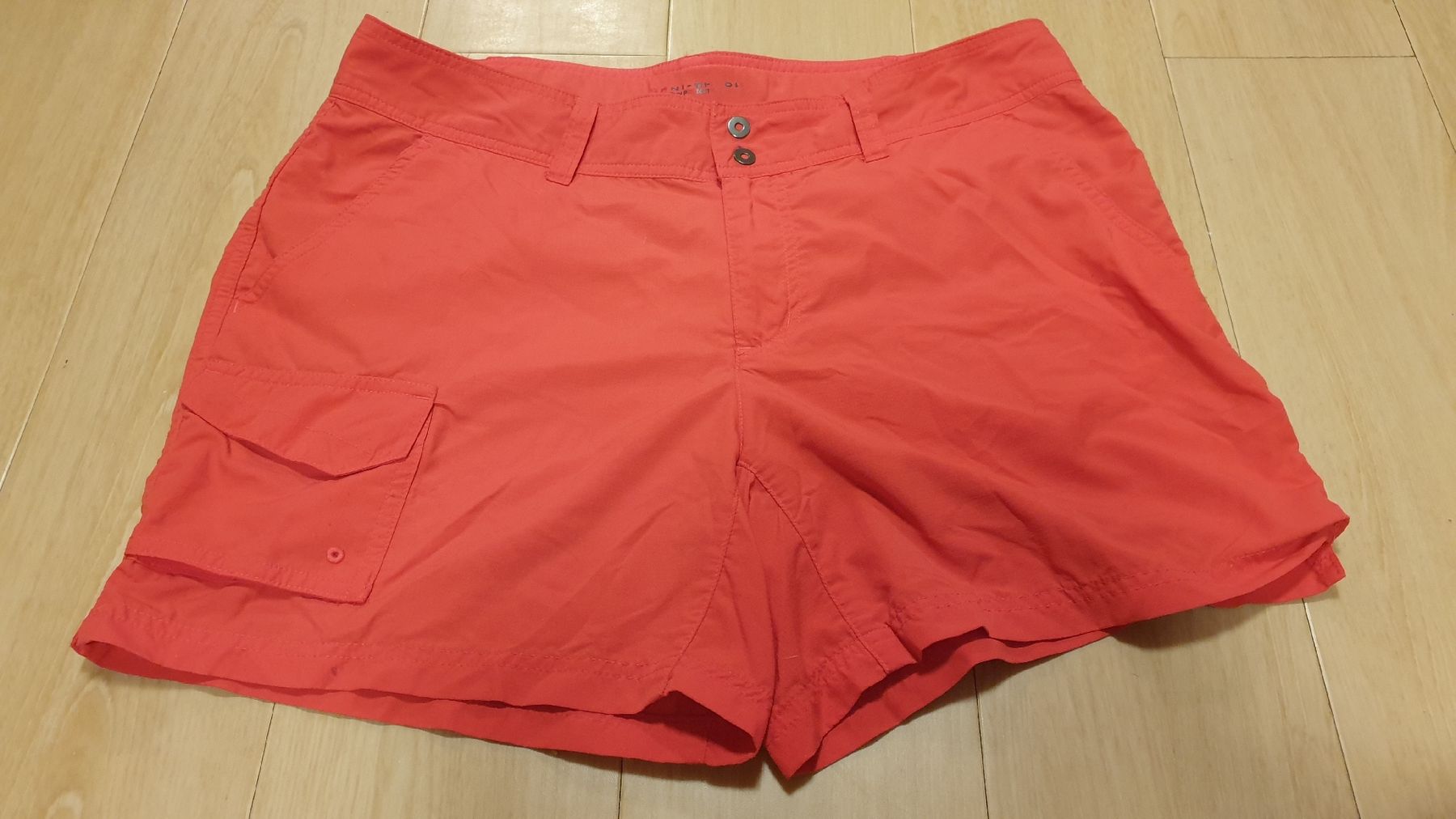 Columbia Pantaloni: Columbia WanderShort Damen Gr. M Rot – Usato da Val D Illiez venduto da SnowRoof