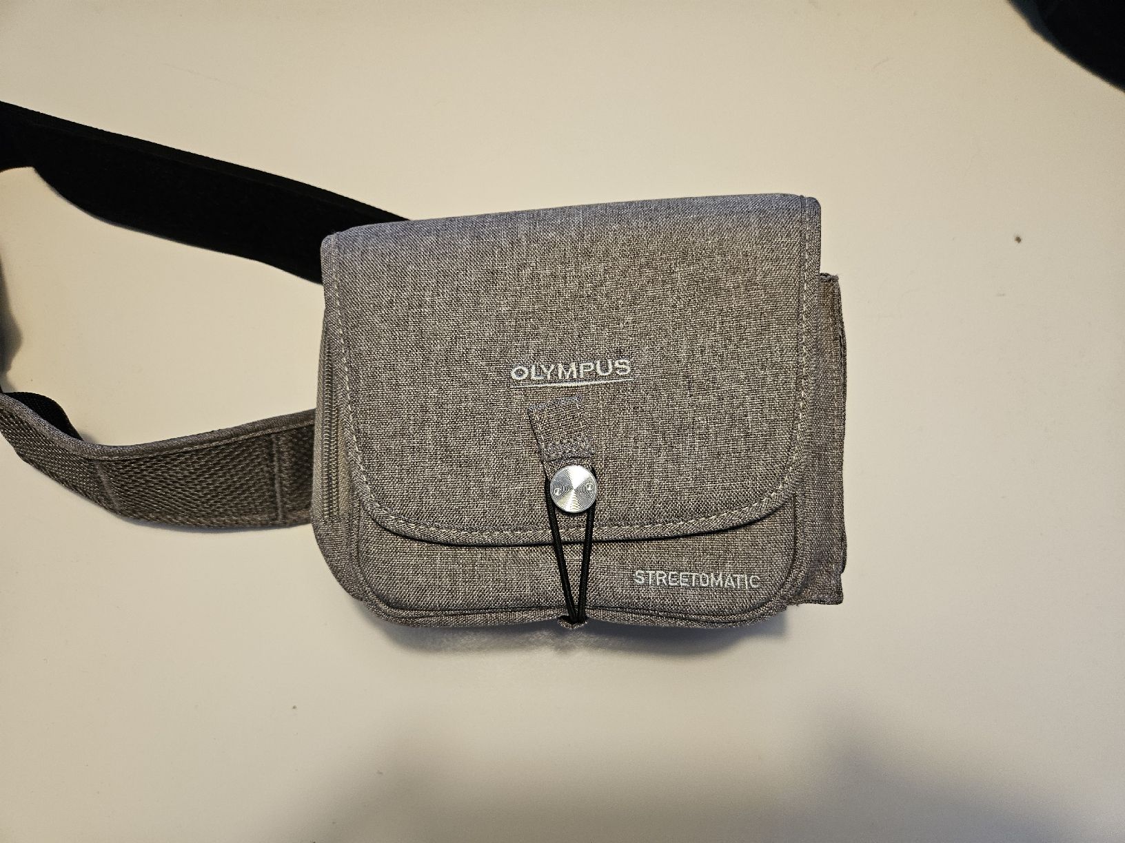 Olympus Taschen: Kameratasche Olympus Streetomatic – Gebraucht aus Utzenstorf von asc_lr9h