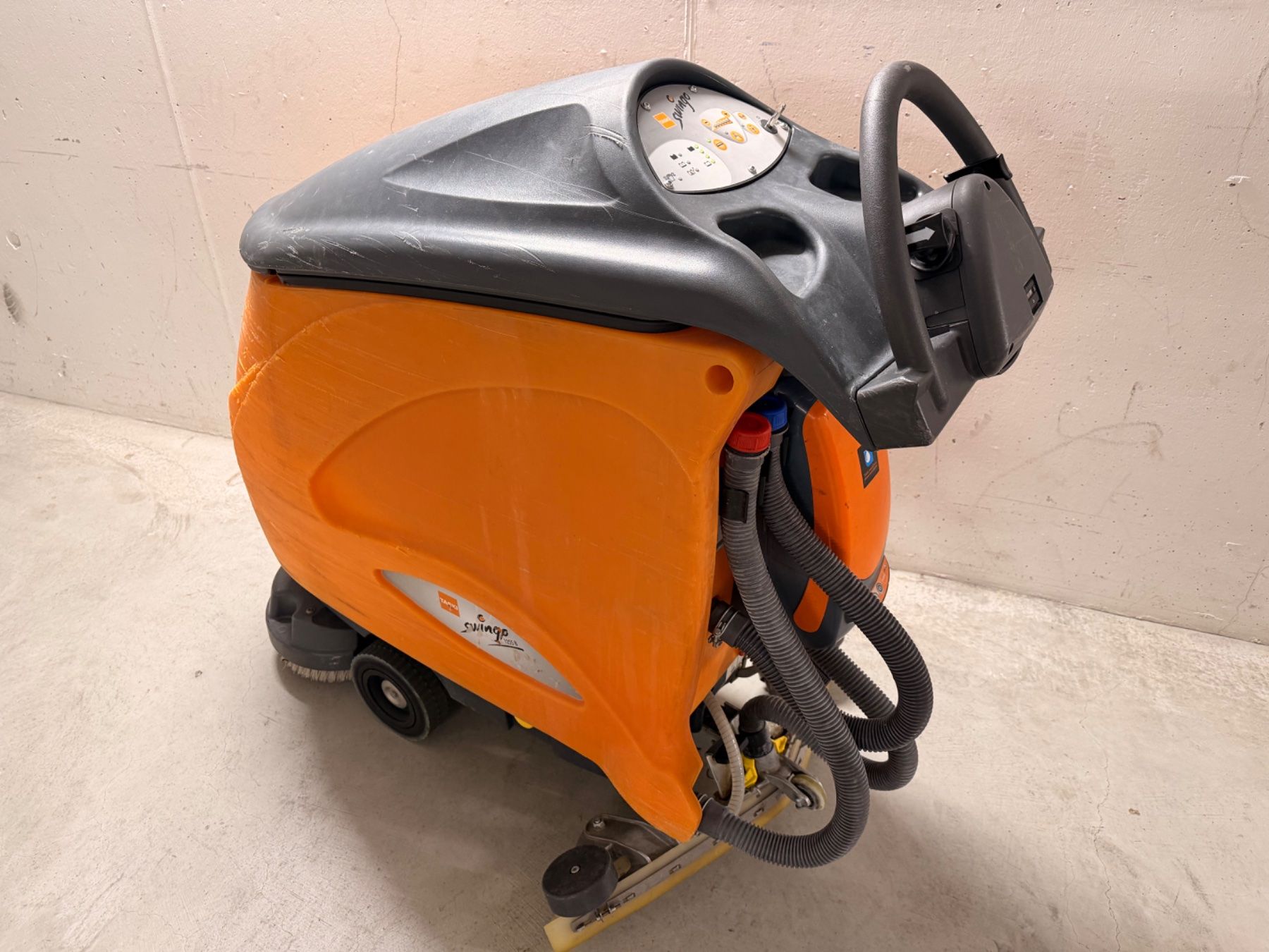 Toutes les machines: Taski Swingo 1255B mit Desomat – D'occasion à Rüschlikon par am6000