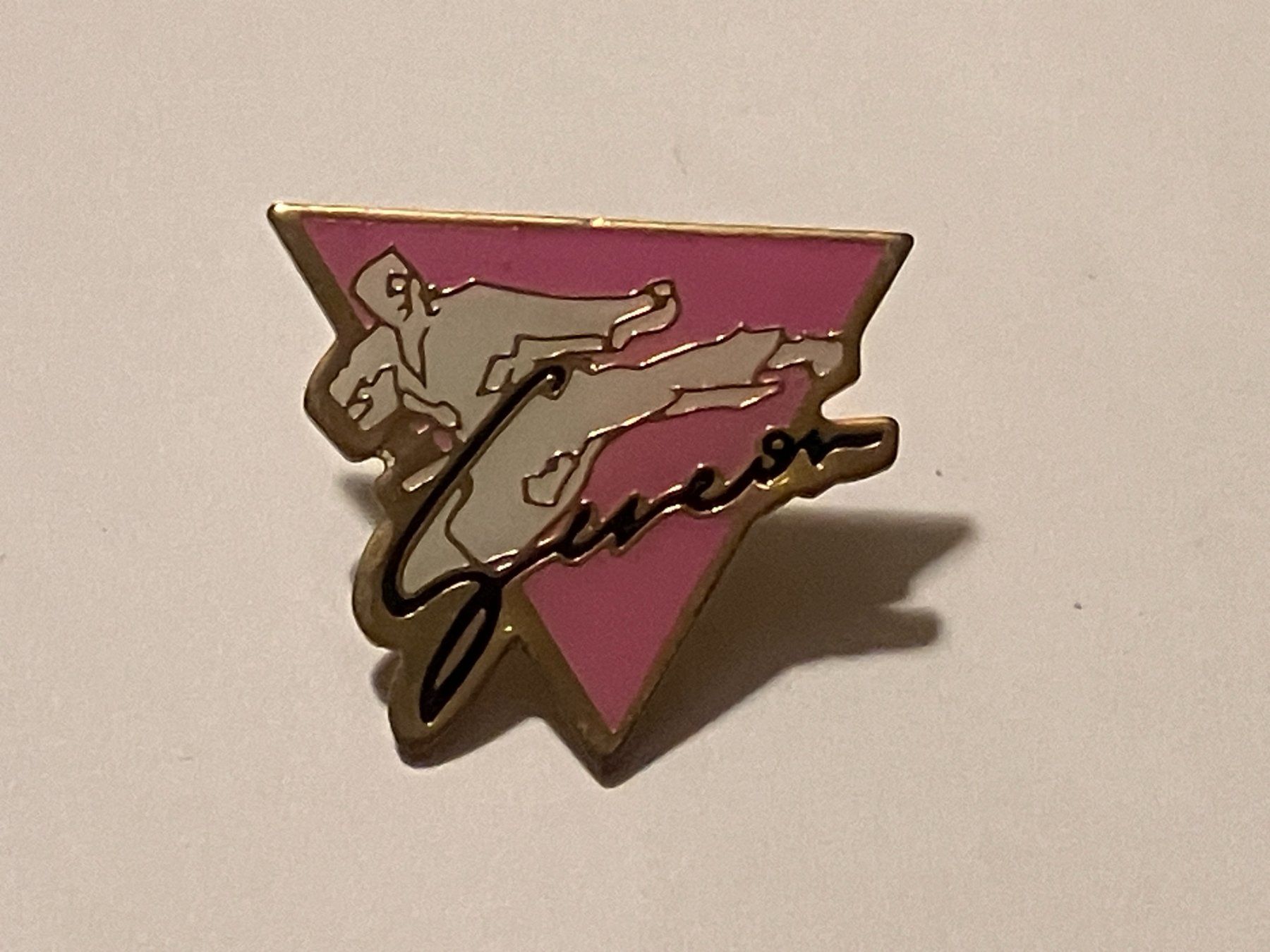 Placchette & Badge: 1 Pin Kampfsport – Usato da Basel venduto da djwwpp