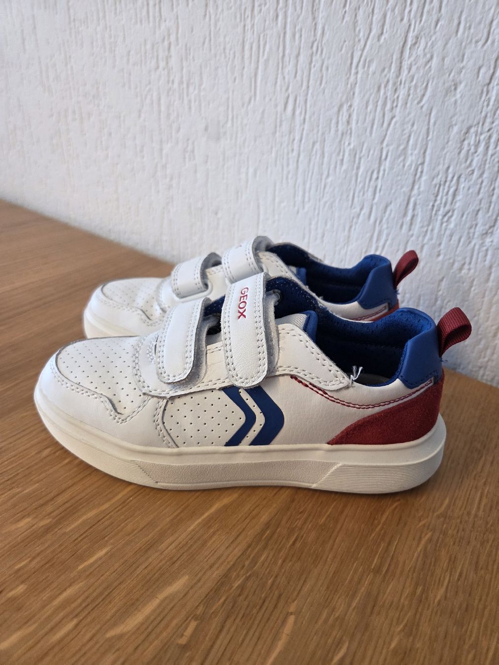 Geox Scarpe per ragazzi: Geox Lederschuhe 29 weiss NEU – Nuovo (secondo la descrizione) da Oberuzwil venduto da Umlobo