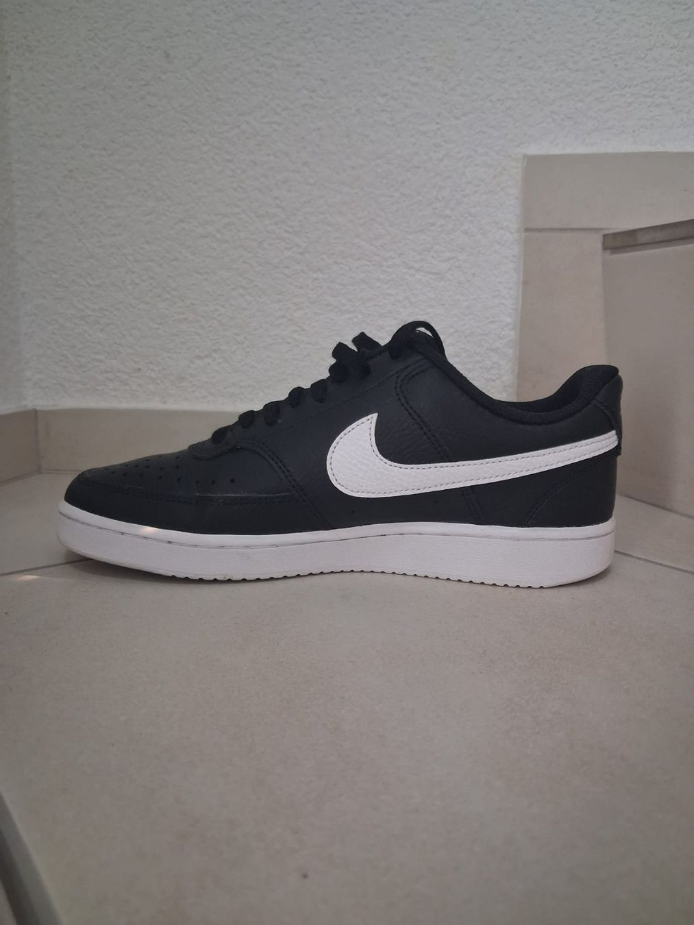 Nike Herrenschuhe: Neue Nike Schuhe Grösse 40 – Neu (gemäss Beschreibung) aus Benzenschwil von Romobebu 3