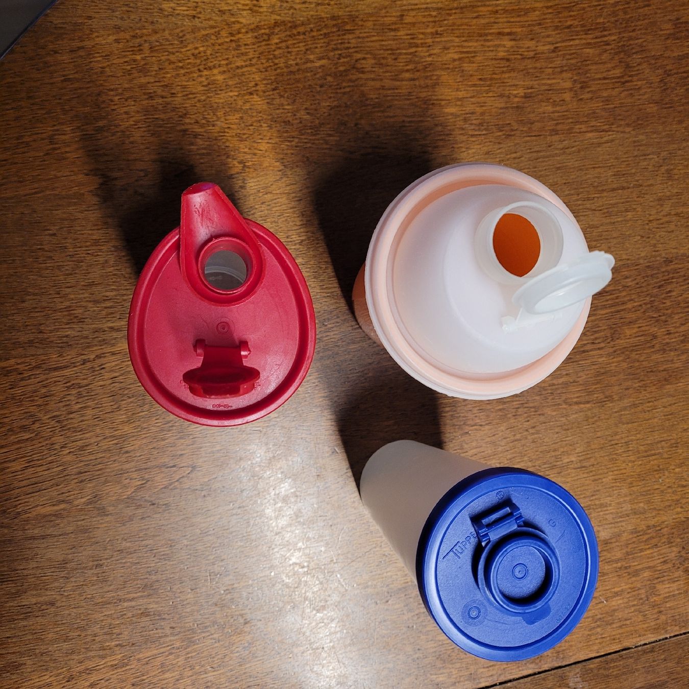 Tupperware Contenitori & Simili: 3 Tupperware Shaker Ausgiessbehälter – Usato da Winterthur venduto da CoNoPa 1