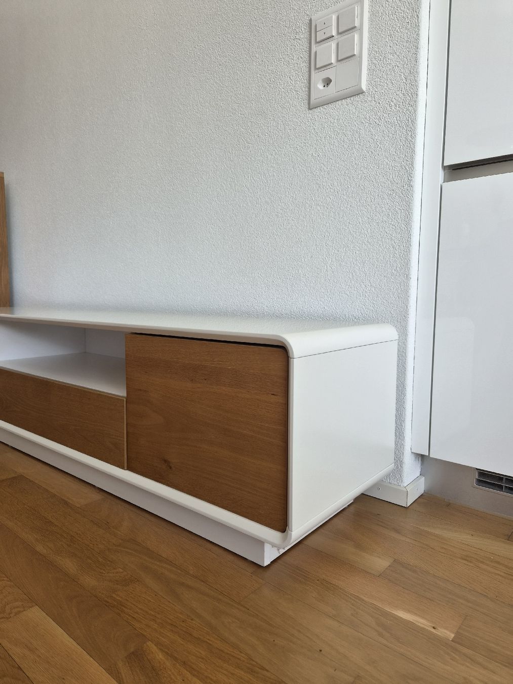 Meubles TV: TV-Möbel – D'occasion à Zürich par cp. 1