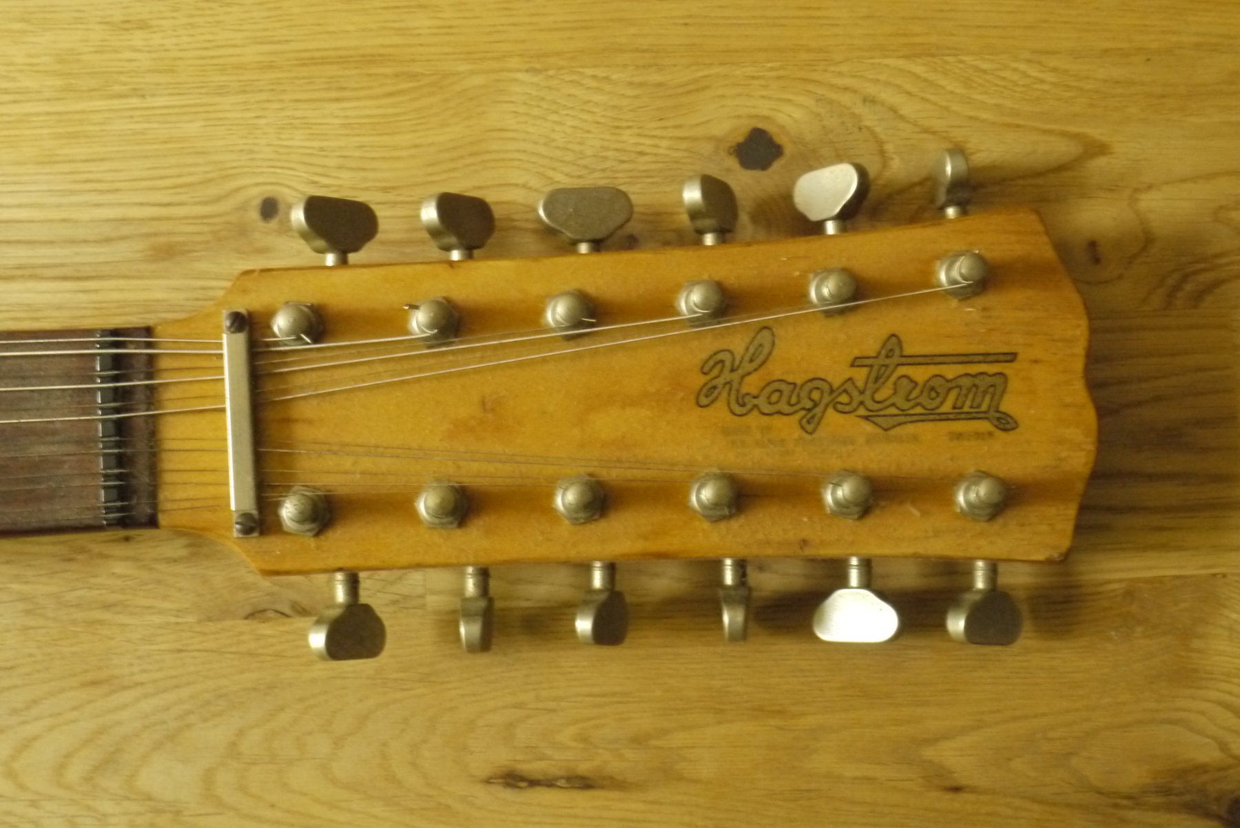 Hagström Strumenti musicali: 1967 Hagström 12 – Usato da Basel venduto da sim_k9l9 1