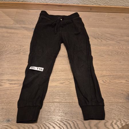 Dünne Hose Junge Gr. 116