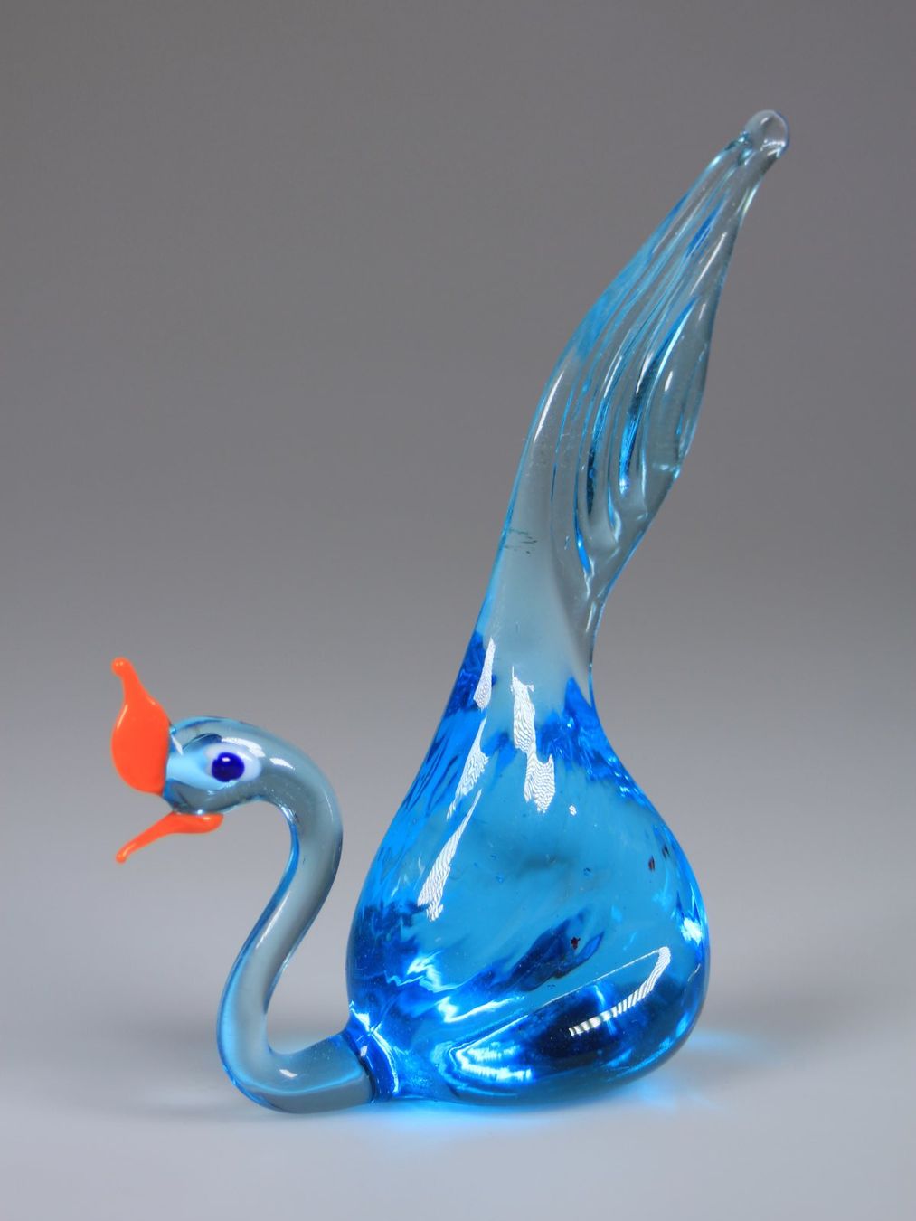 Murano Figuren: Murano Glas Schwan blau – Gebraucht aus Basel von IRMAundFRED