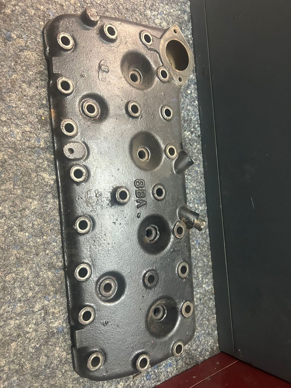 Ford Tutti pezzi di ricambio auto: Occ. Zylinderkopf L+R 8BA Flathead Satz – Usato da Niederdorf venduto da St170