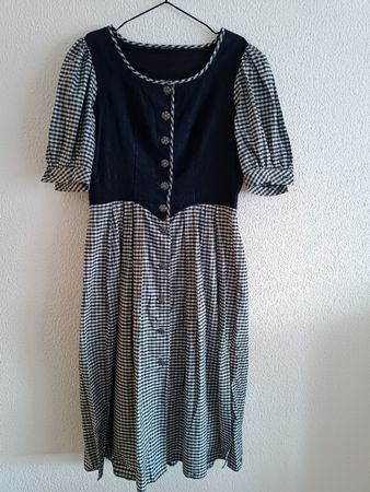 Tracht /Dirndl Gr 42