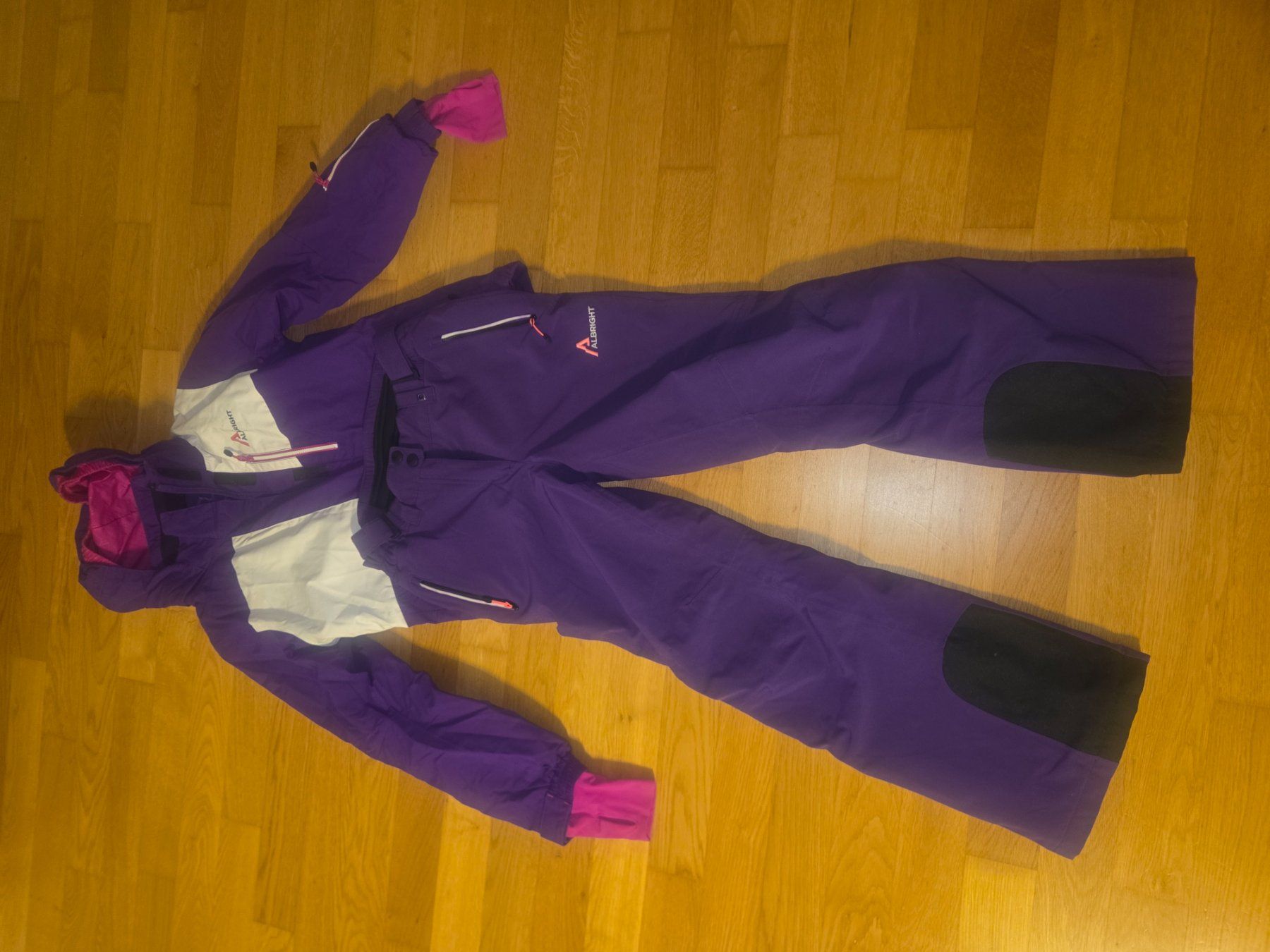 Albright Completi: Albright Skianzug Gr.152 – Usato da Sursee venduto da Ventiduese
