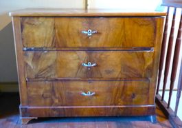 schöne Kommode / Schrank antik um 1920
