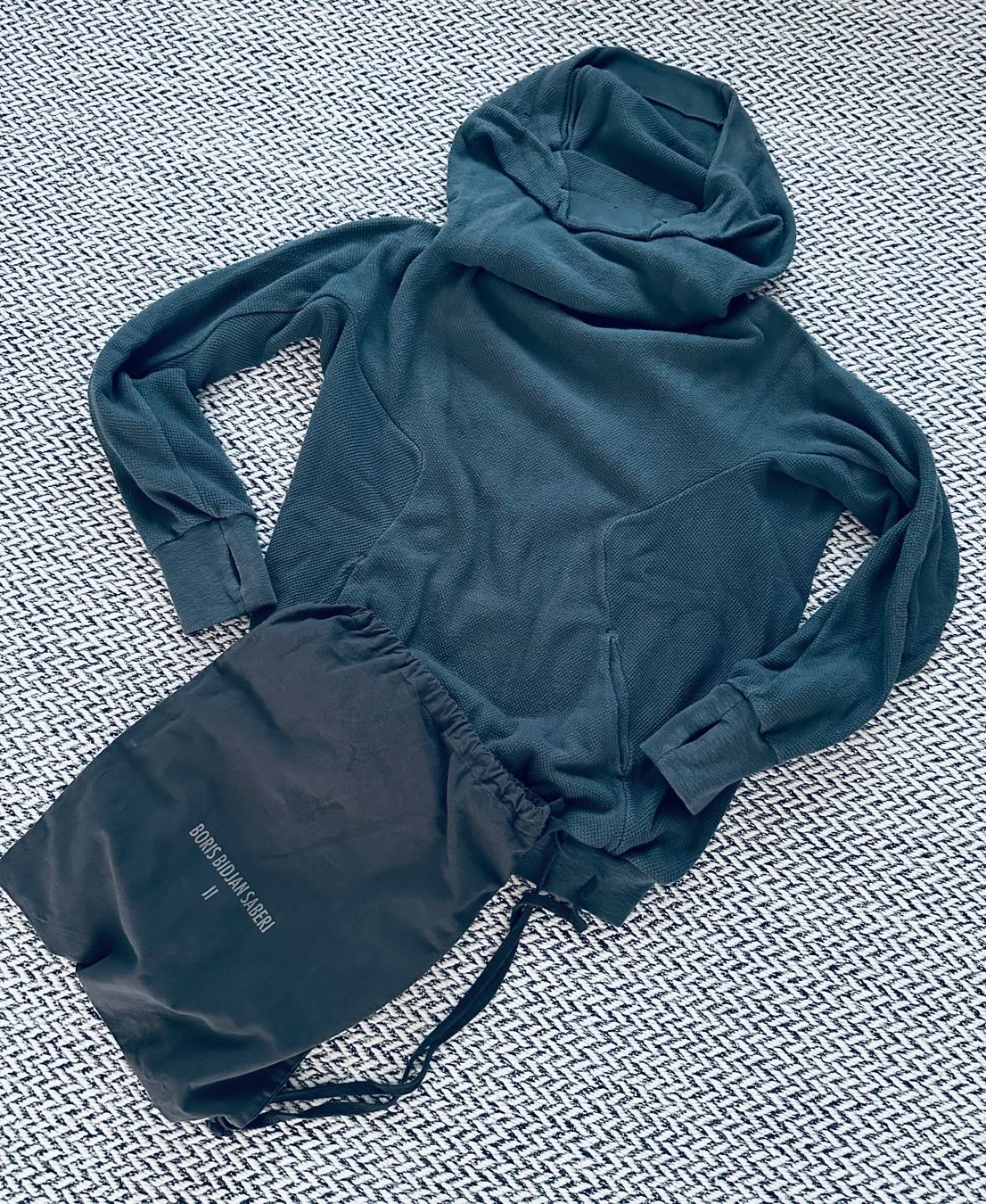 Pullover & Sweatshirts: BORIS BIDJAN SABERI Pullover Hoodie  XL – Neu (gemäss Beschreibung) aus Zürich von VR2528
