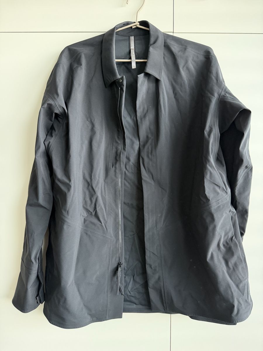Arcteryx Jacken: Arcteryx Veilance Jacke S – Gebraucht aus Zürich von z00mie