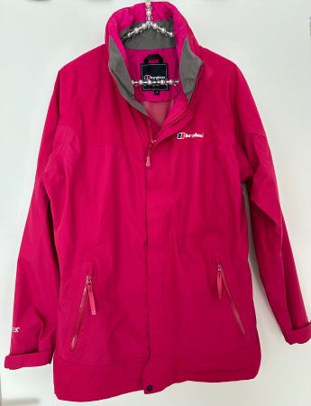 Berghaus Damen Wanderjacke Gr.M, Farbe fuchsia