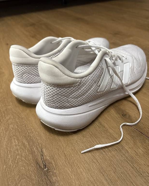 Adidas Scarpe da uomo: Weiße Running-Schuhe von Adidas – Usato da Sementina venduto da risal 1